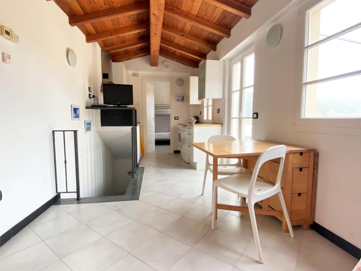 Le Case Della Lizza - Casa Rossa Levanto Bagian luar foto