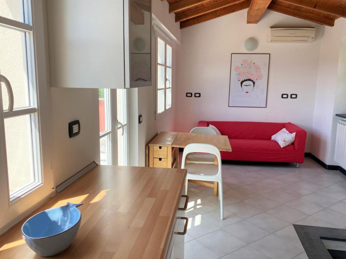 Le Case Della Lizza - Casa Rossa Levanto Bagian luar foto