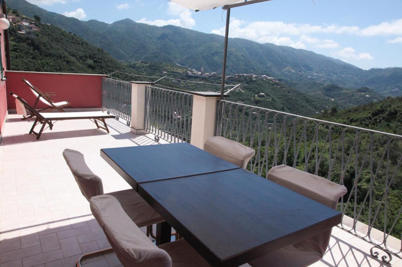 Le Case Della Lizza - Casa Rossa Levanto Bagian luar foto