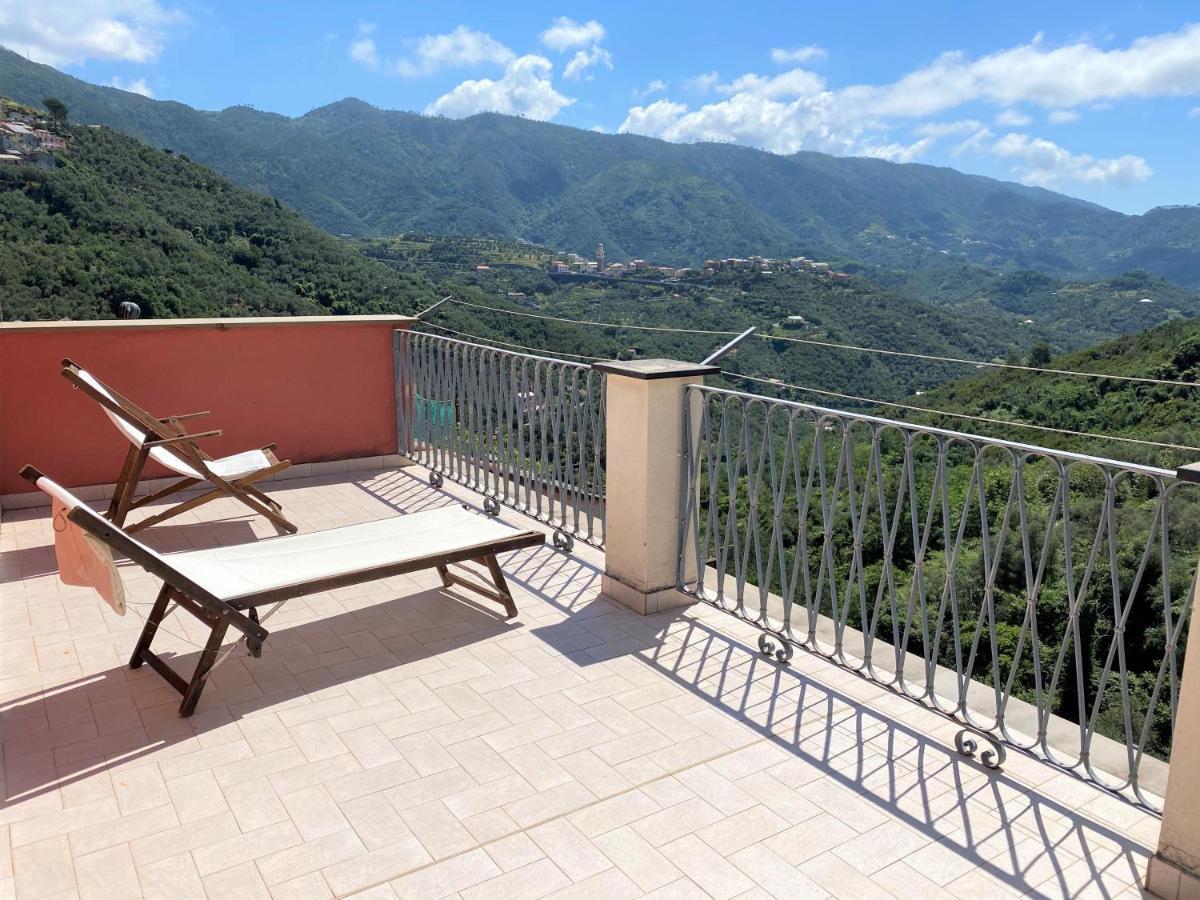 Le Case Della Lizza - Casa Rossa Levanto Bagian luar foto